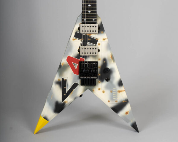 Alternative view of MGH Custom King V - ME-BF-109